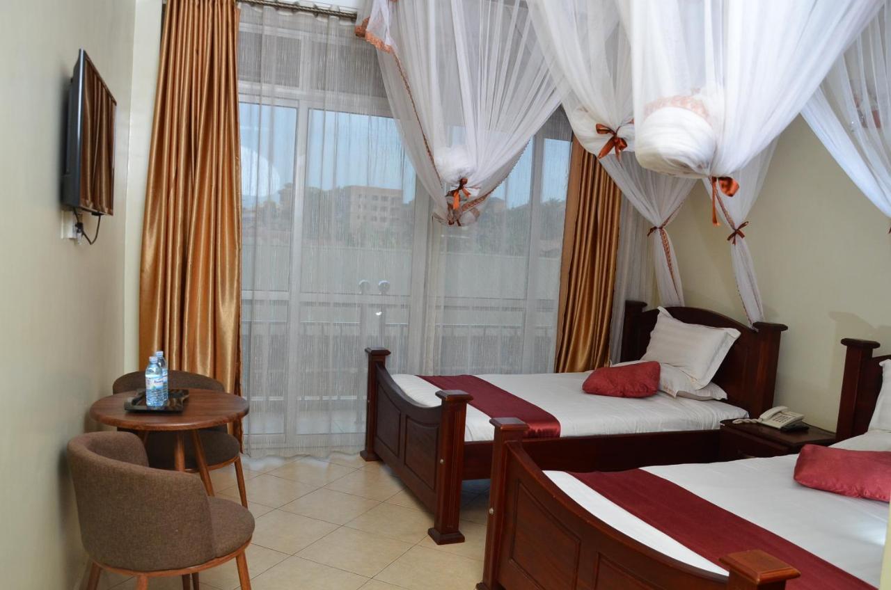SS Hotel Kampala Bagian luar foto