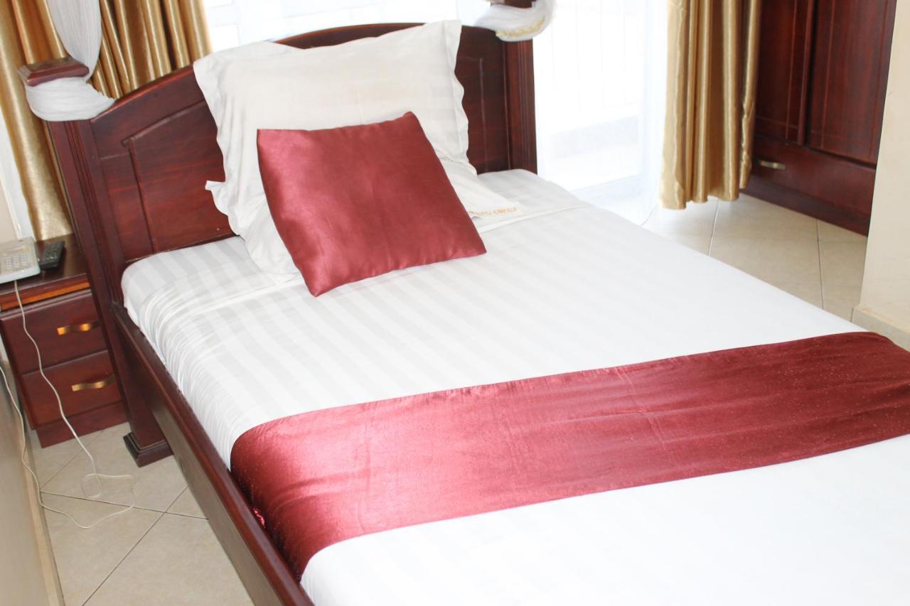 SS Hotel Kampala Bagian luar foto