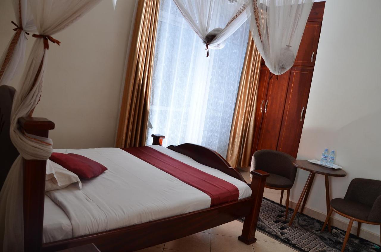 SS Hotel Kampala Bagian luar foto