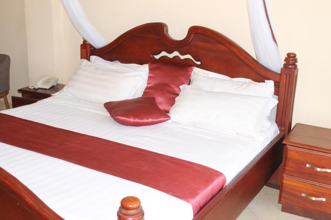 SS Hotel Kampala Bagian luar foto