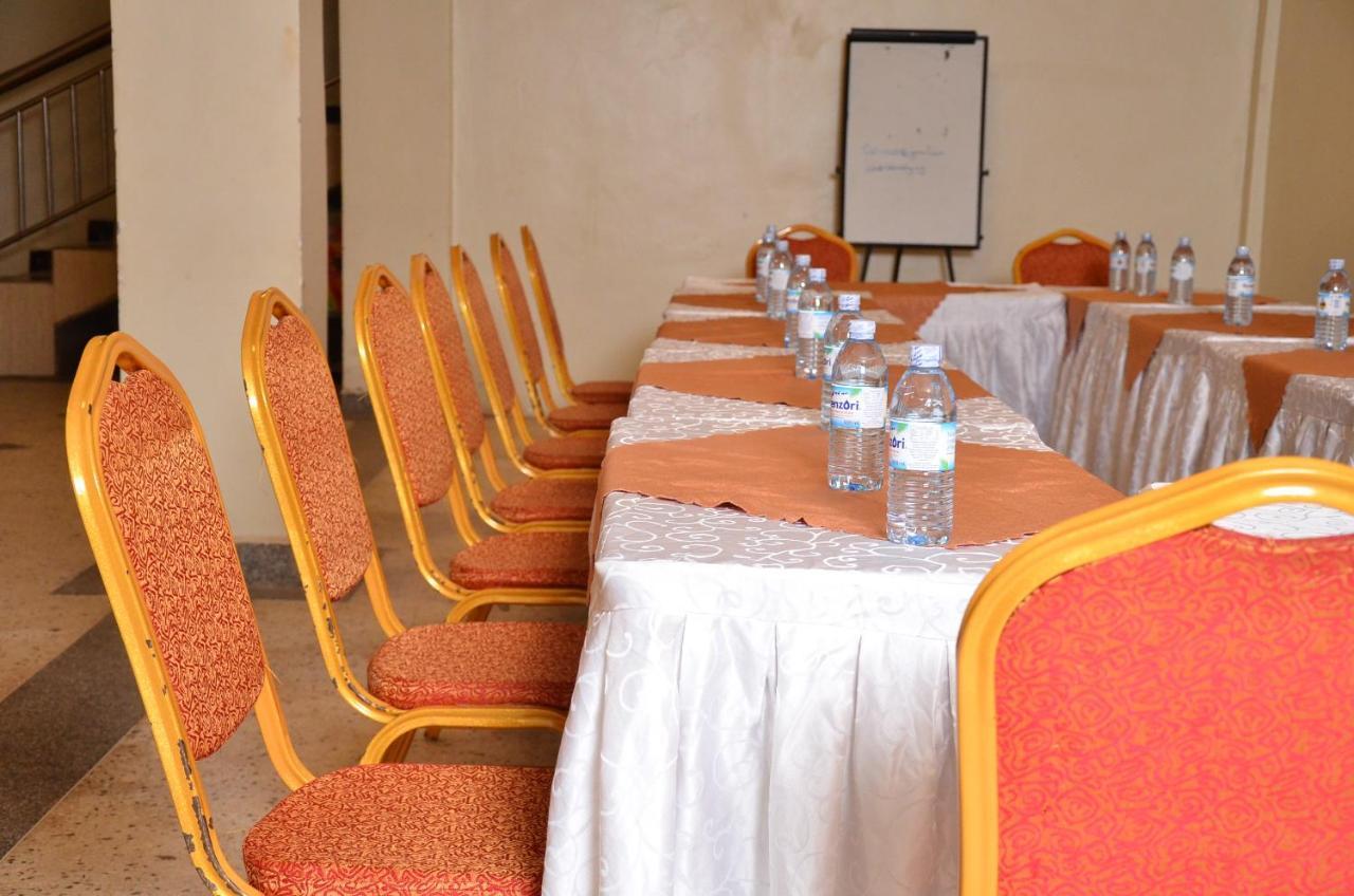 SS Hotel Kampala Bagian luar foto