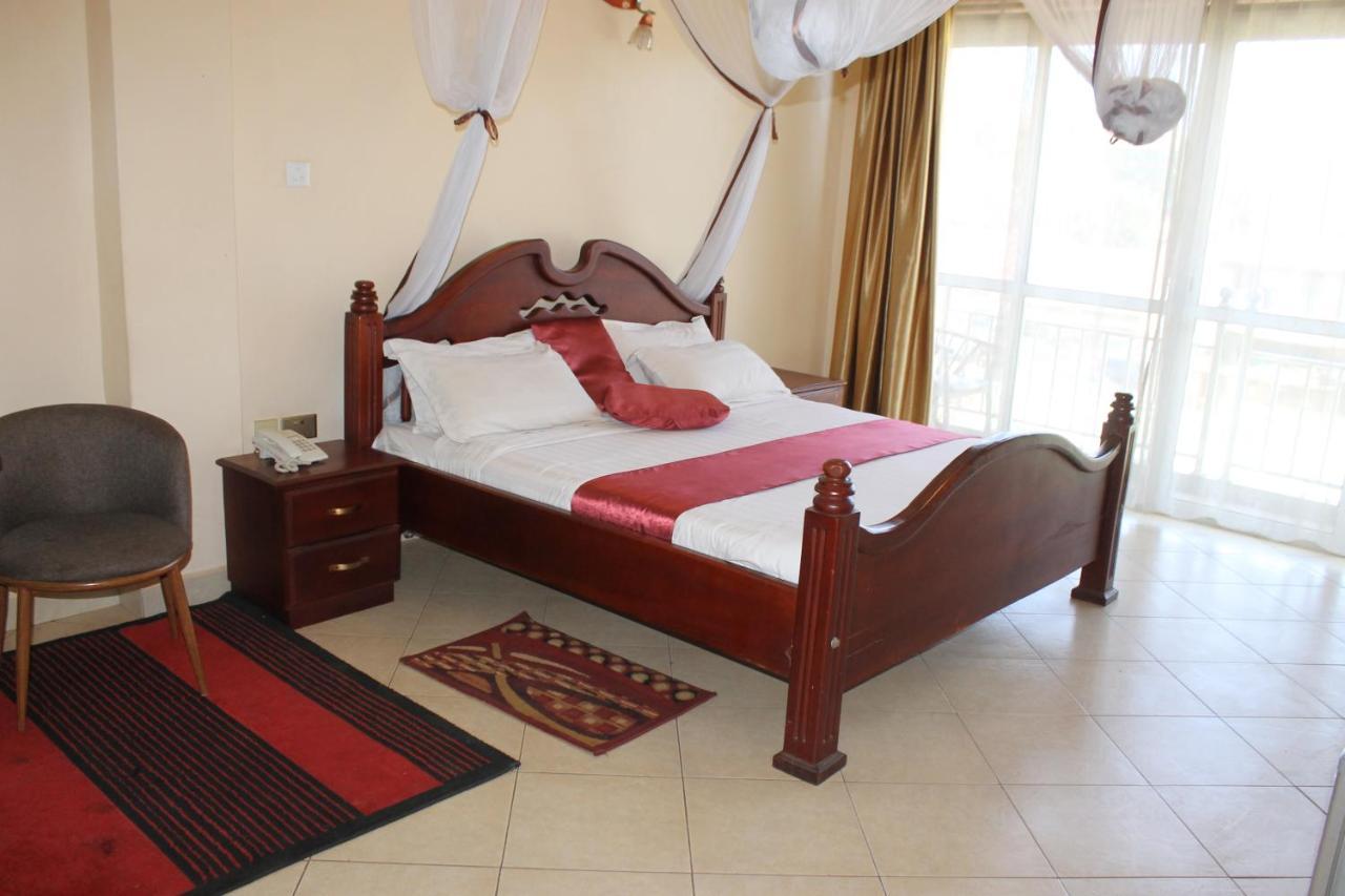 SS Hotel Kampala Bagian luar foto