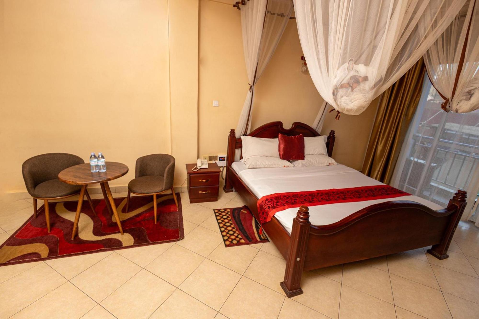 SS Hotel Kampala Bagian luar foto