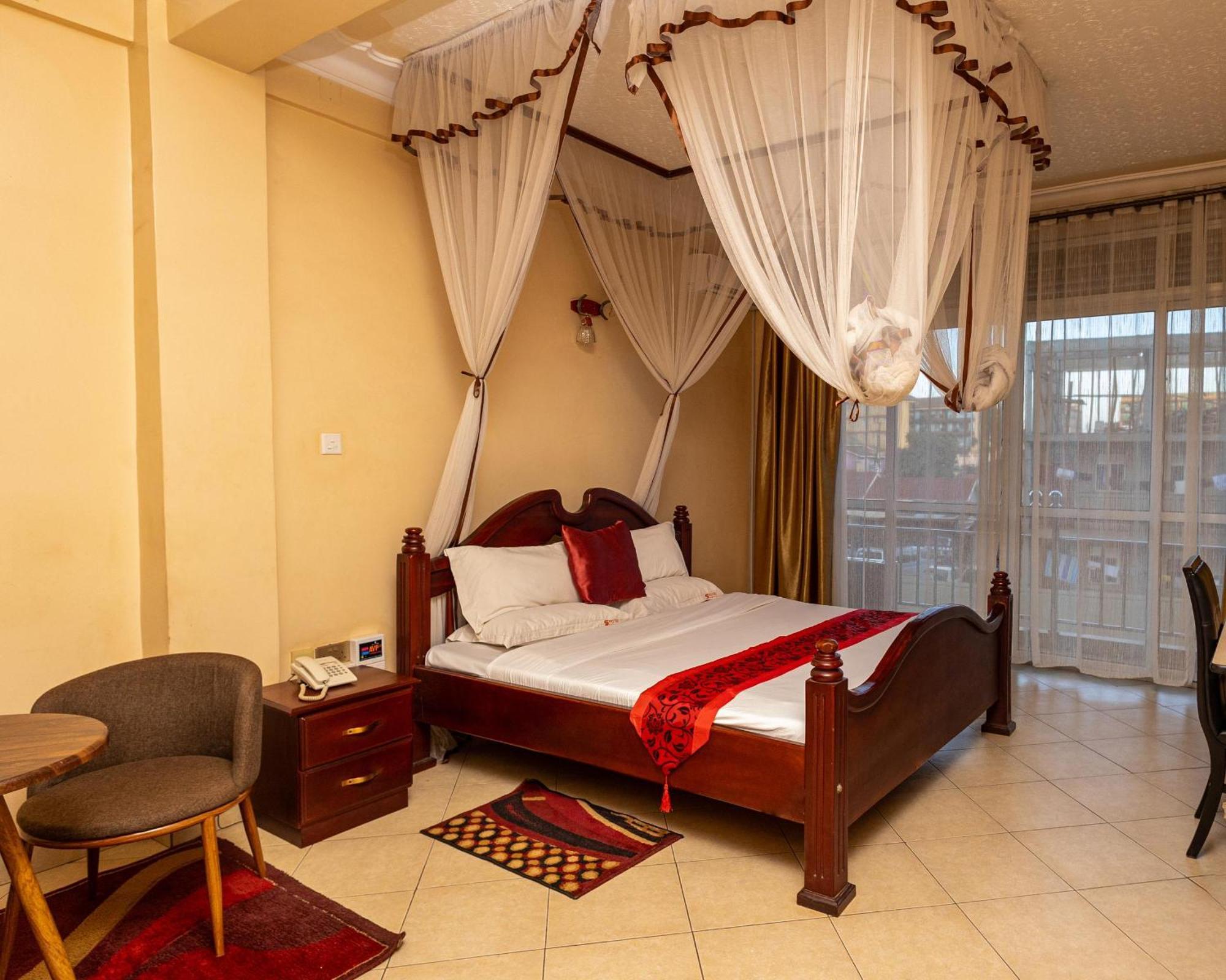 SS Hotel Kampala Bagian luar foto
