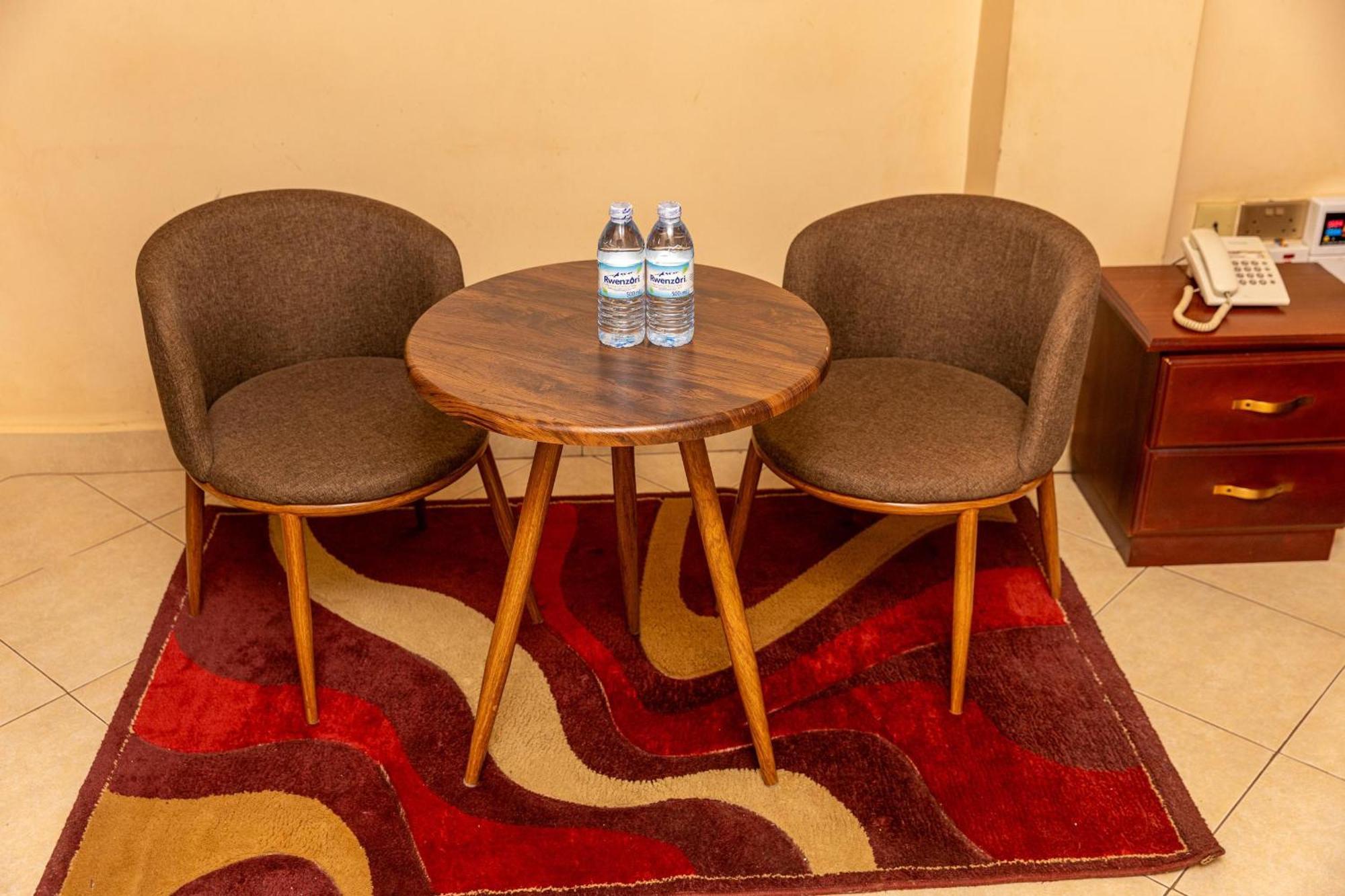 SS Hotel Kampala Bagian luar foto